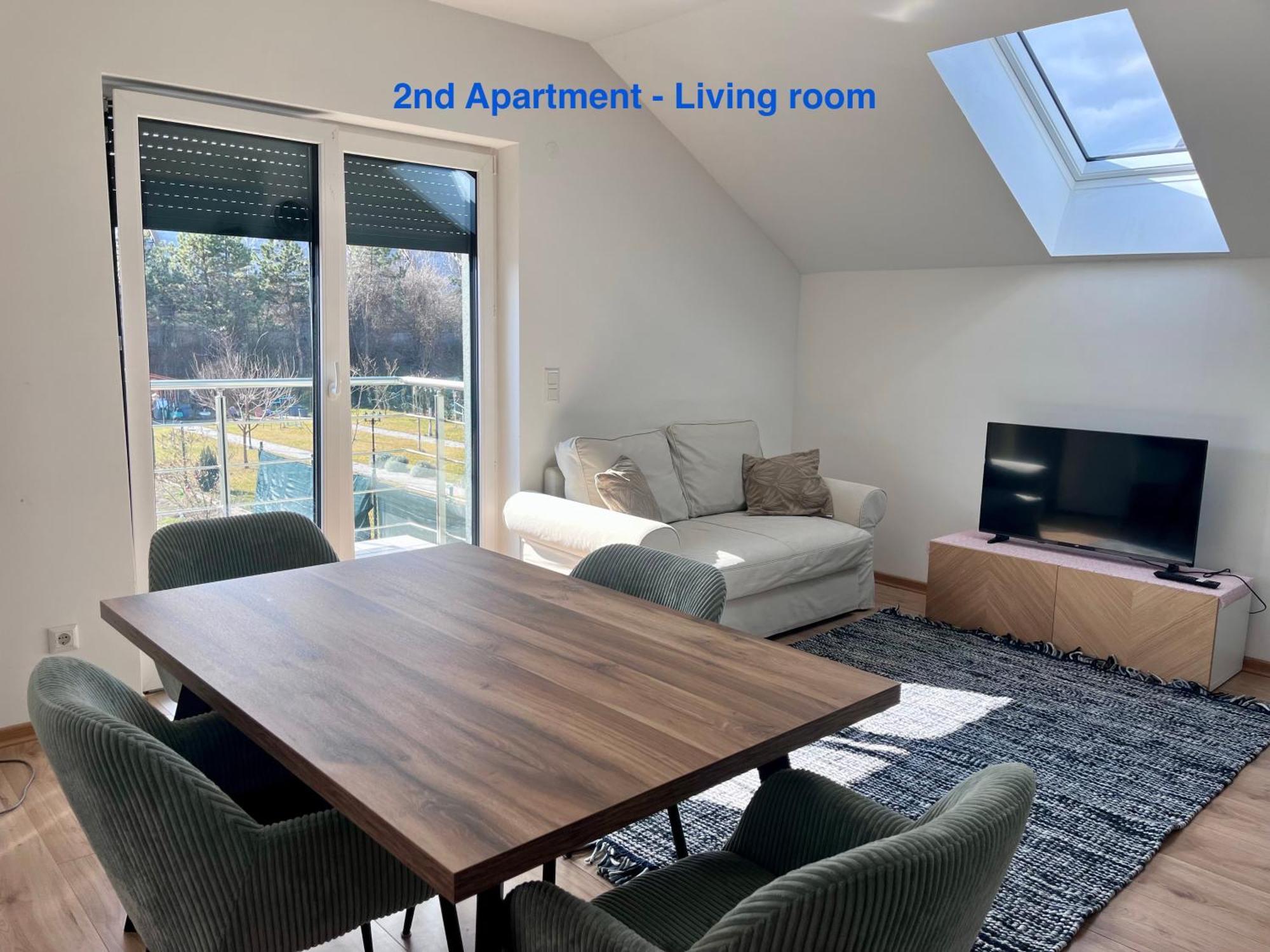 Cozy Apartment Near Vienna Airport 슈베하트 외부 사진