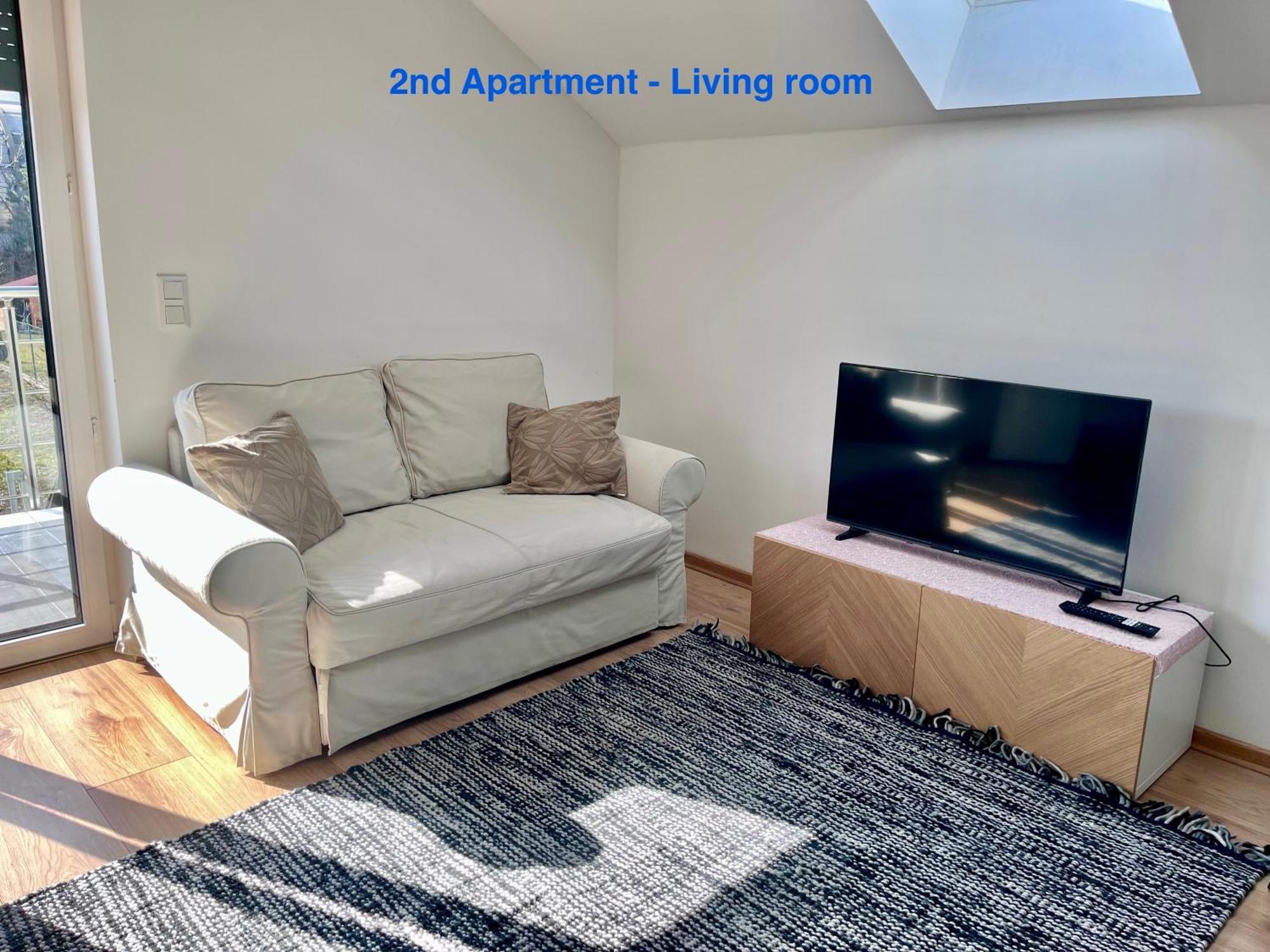 Cozy Apartment Near Vienna Airport 슈베하트 외부 사진