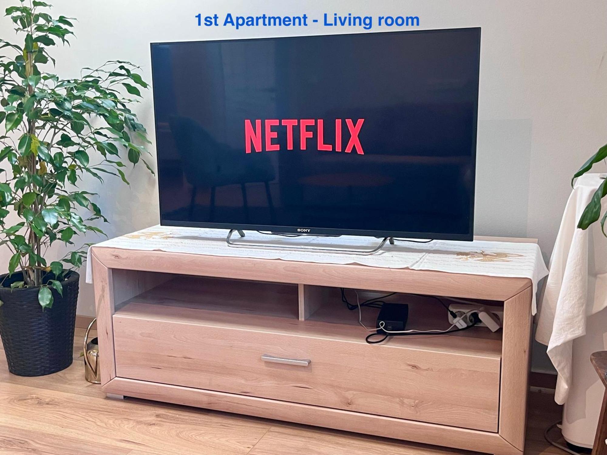 Cozy Apartment Near Vienna Airport 슈베하트 외부 사진