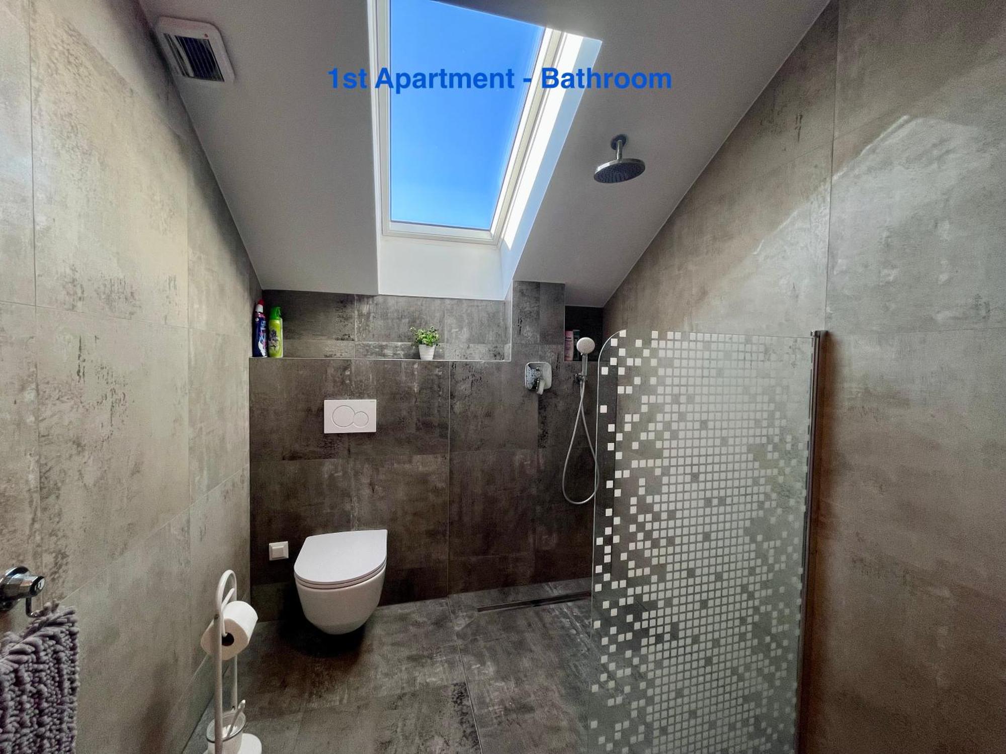 Cozy Apartment Near Vienna Airport 슈베하트 외부 사진