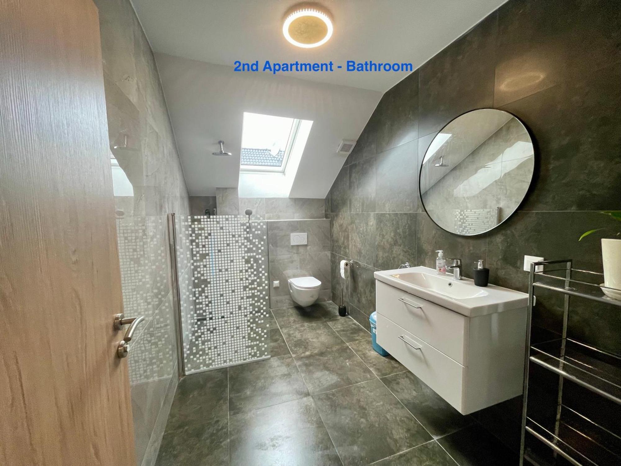 Cozy Apartment Near Vienna Airport 슈베하트 외부 사진